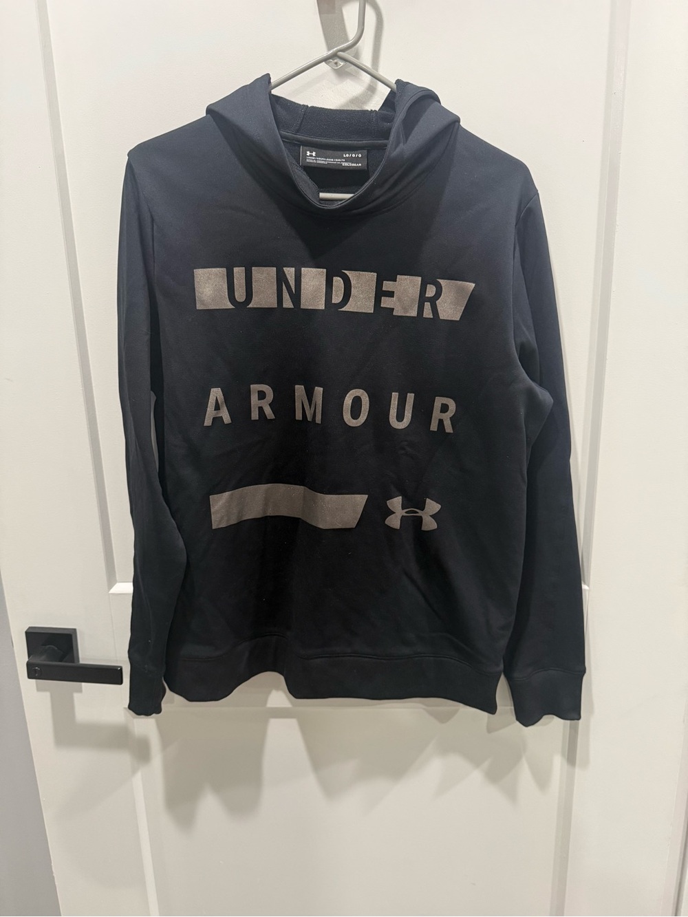 Under Armor Women’s Black Pullover Hoodie with Silver/Gray Logo